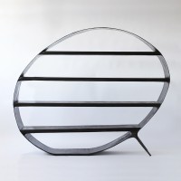 <a href="https://www.galeriegosserez.com/artistes/loellmann-valentin.html">Valentin Loellmann </a> - Steel - Etagère ovale